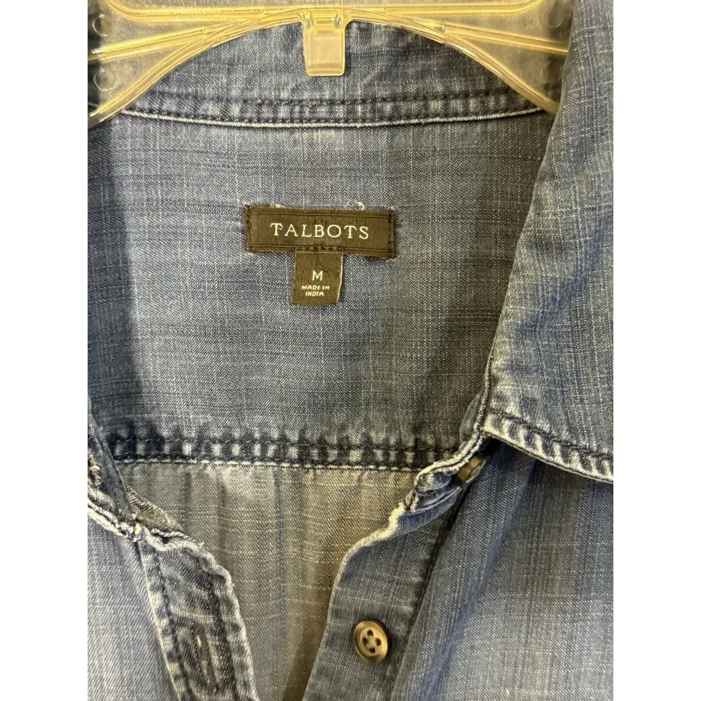 Talbots Soft Denim Button Up Shirt  Women's Roll Up Tab Classic Causal Sz Medium